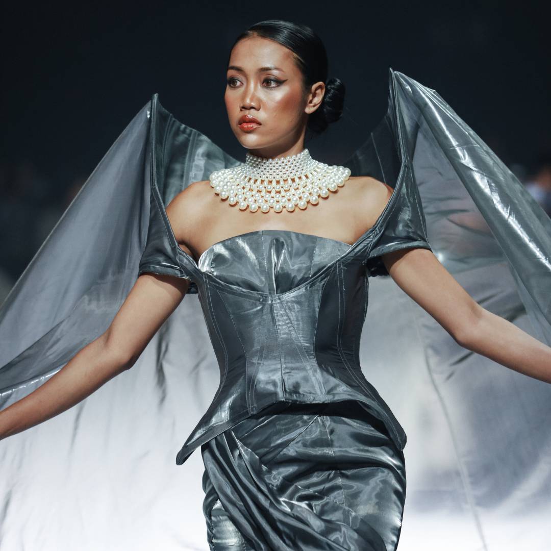 “Elysian Currents: A Southeast Asian Fantasy in Couture” by AFDS